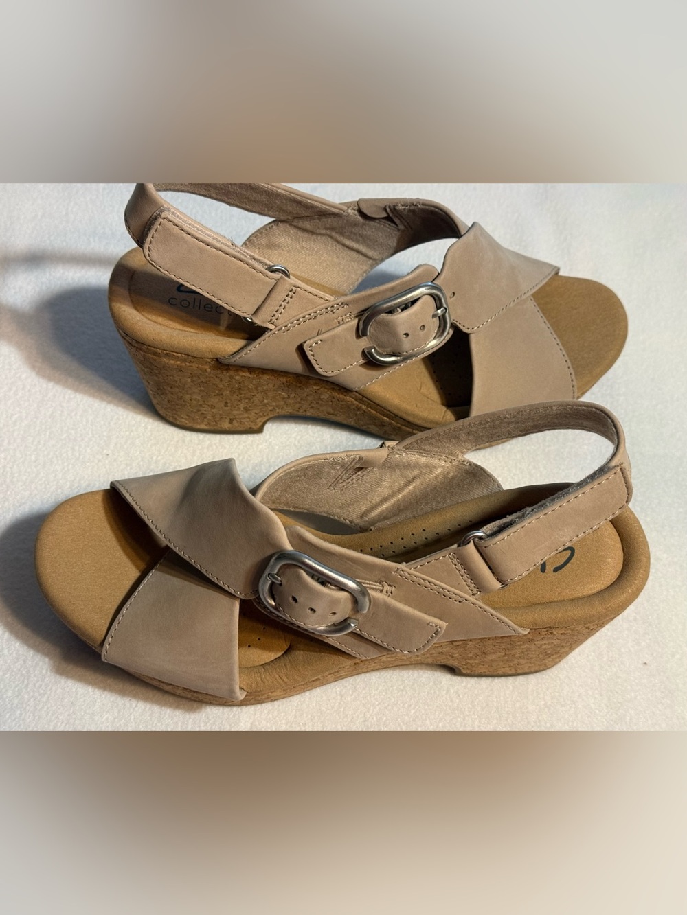 Clarks Women's Giselle Dove Nubuck Leather Wedge Cork Heel Sandals. Size 7.5 W